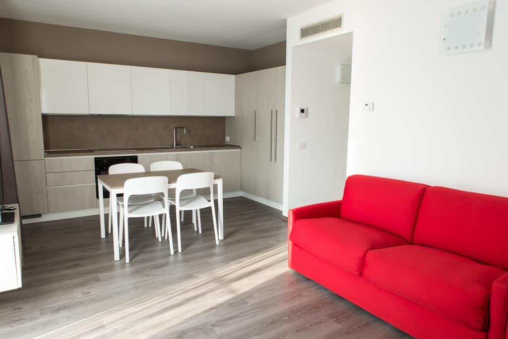 Residenza Luigina Διαμέρισμα Βαρένα Δωμάτιο φωτογραφία